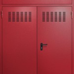 Двупольная противопожарная дверь с фрамугой с вентиляцией