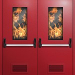 Двупольная противопожарная дверь с антипаникой, вентиляционными решетками и остеклением